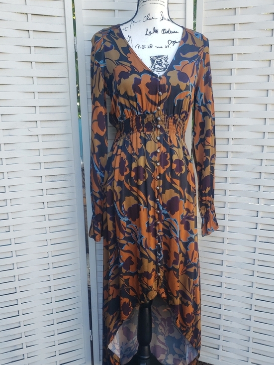 Shyanne Dresses & Skirts - Shyanne Brown Floral High-Low V-Neck Dress Long Sleeve Size S